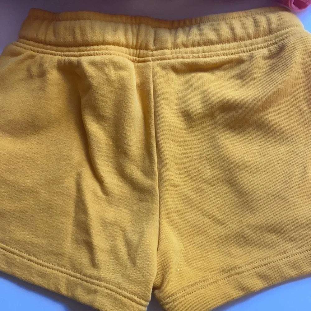 Old Navy size 3t